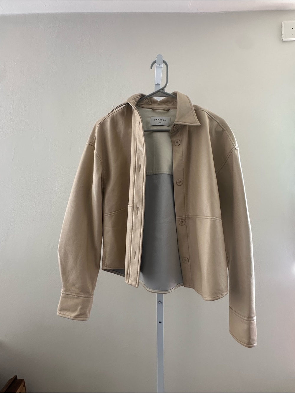 Pelli Jacket - Picture 2 of 5